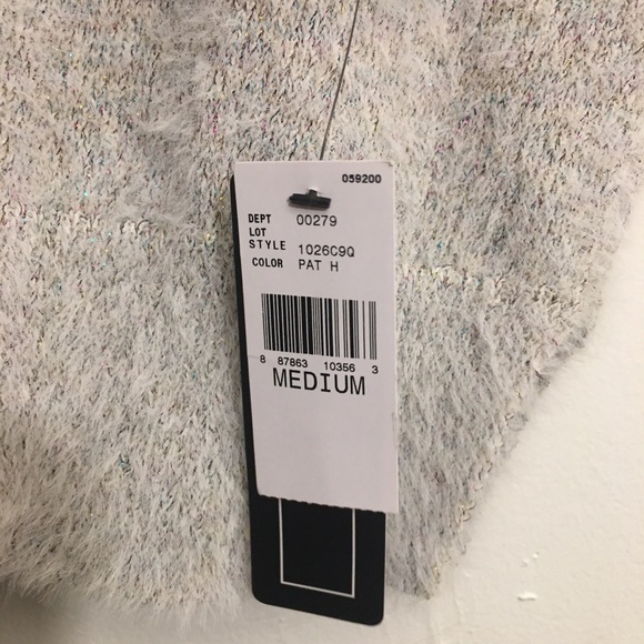 A. Byer Oversized Metallic Thread Fluffy Sweater: Size M - Picture 6 of 7